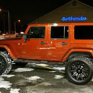 Meet your Posher, Hakeem